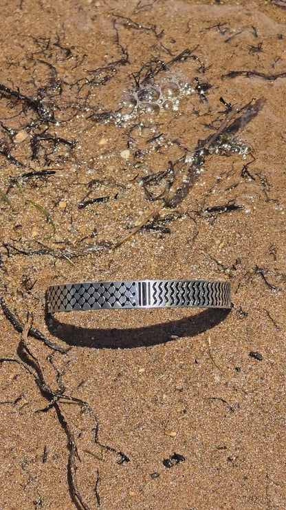 Palestine Bracelet / Keffiyeh Cuff | Stainless Steel